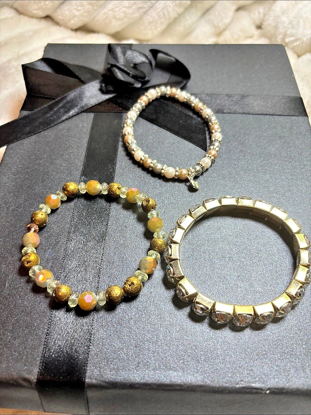 3 Stretch Beaded Bracelet in Gold & Gray Like New